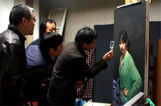 这个900度近视画家笔下的“神秘女子”，会让你分不清照片和画作（下）！-设计中国