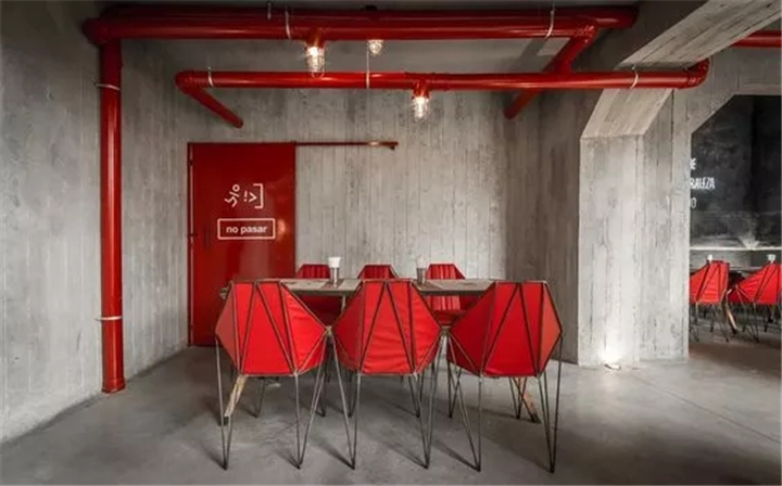 色彩|黑白+红——贵族式的浪漫主义-设计中国