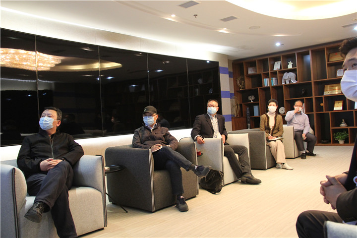 上海市消保委家具办主任王群带队到新冠美调研康养家具-设计中国